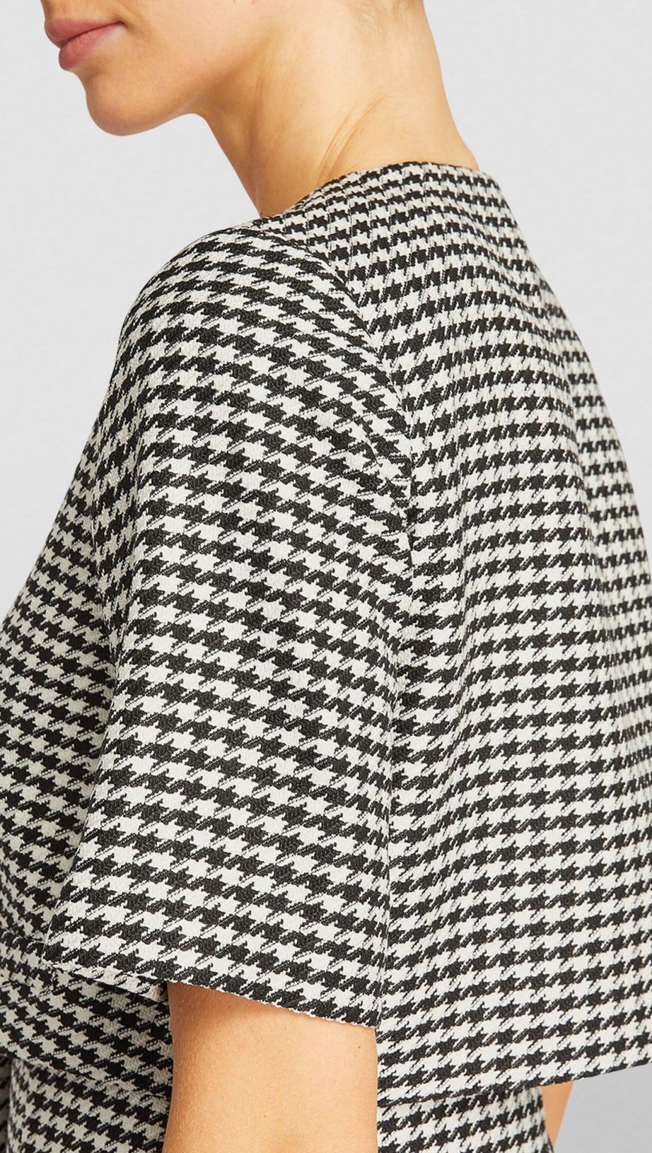 MINIKLEID AUS TWEED MIT HAHNENTRITTMUSTER UND MEHREREM LAGEN 