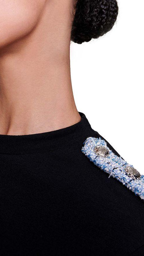 ABITO IN TECNICA MISTA 