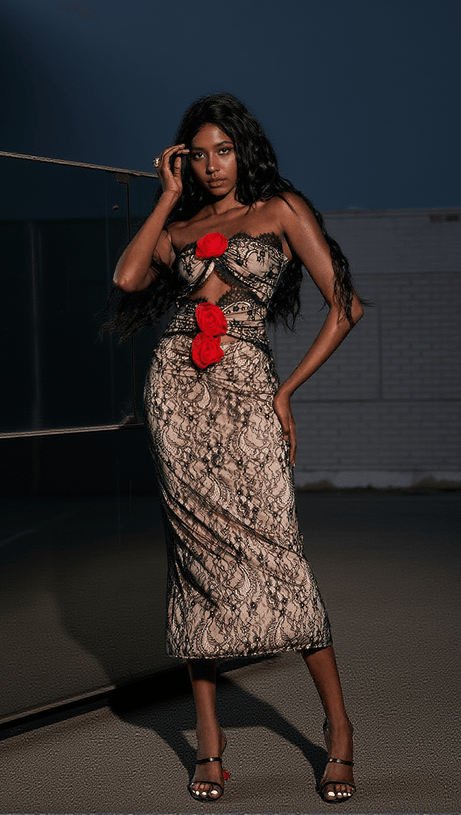 ABITO IN PIZZO CON FIORI PATCHWORK PHOENIX