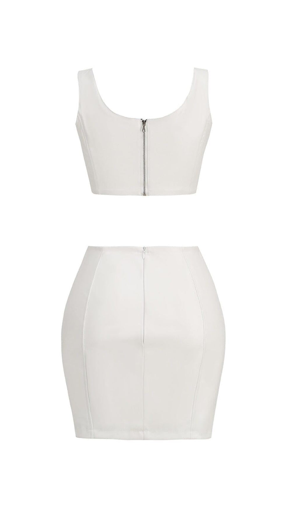 Zweiteiliger Anzug mit Knöpfen aus Leder in Weiß