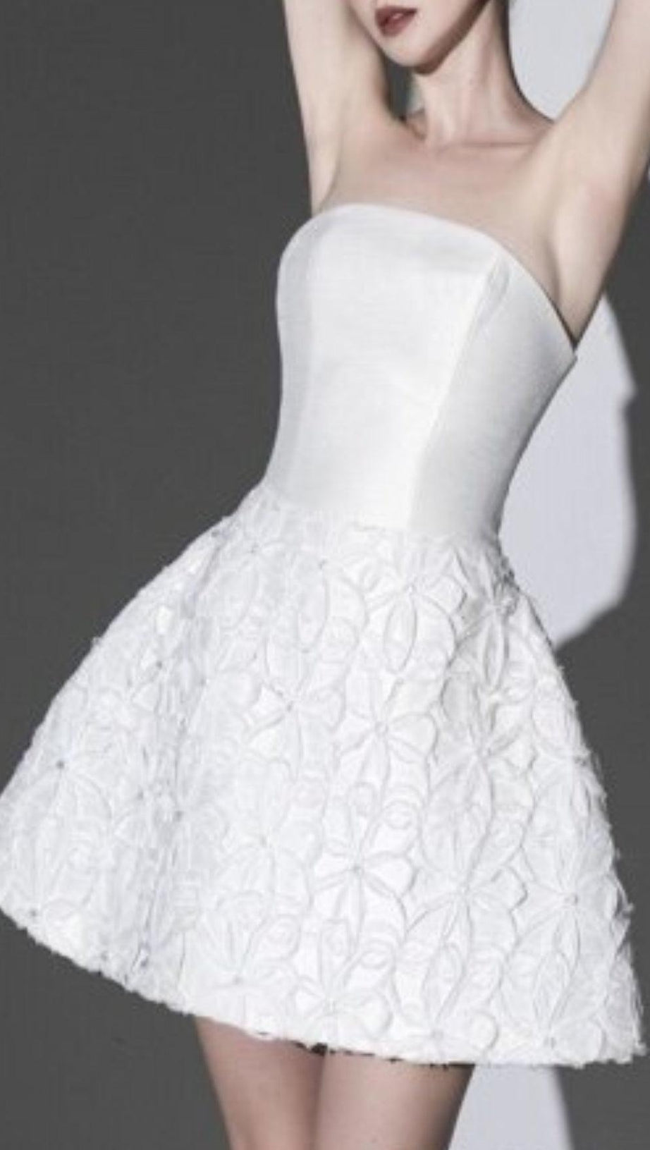 WHITE EMBELLISHED STRAPLESS MINI DRESS