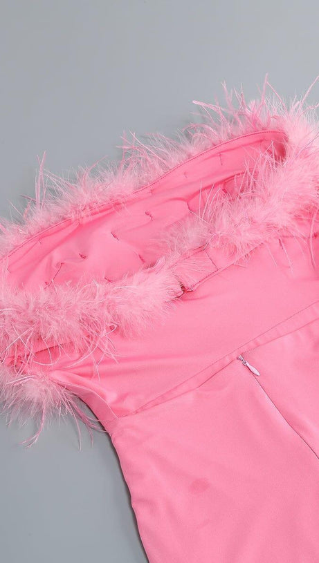 MINI ABITO ADERENTE CON PIUME SENZA SPALLINE ROSA