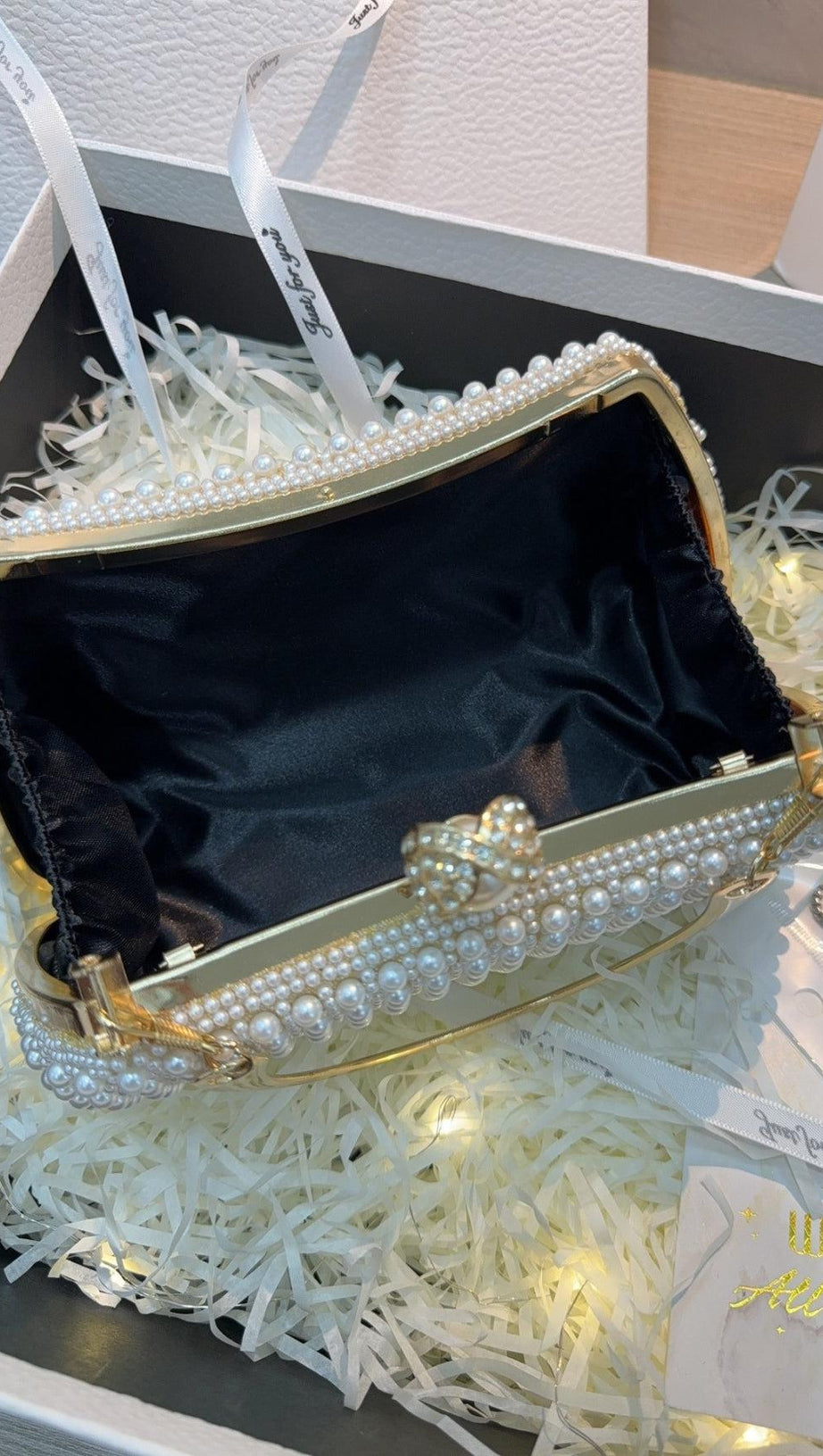 RHINESTONE PEARL BEADED CLUTCH