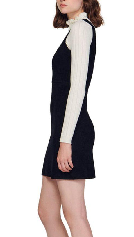 Latzkleid im Lagenlook 