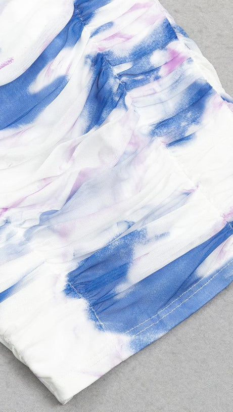 LANGÄRMELIGES MIDIKLEID MIT RÜSCHEN IN WEISS BLAU 