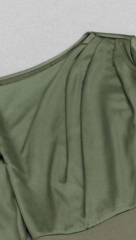 GREEN SATIN LONG SLEEVE MAXI DRESS