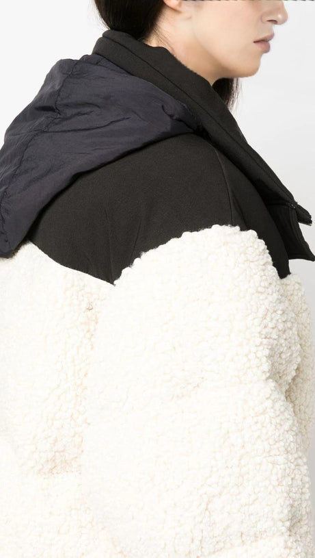 Pufferjacke mit Kapuze aus Mischgewebe 