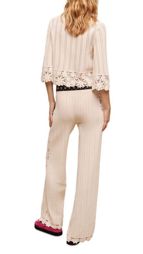 TOP CON BORDO ALL'UNCINETTO 