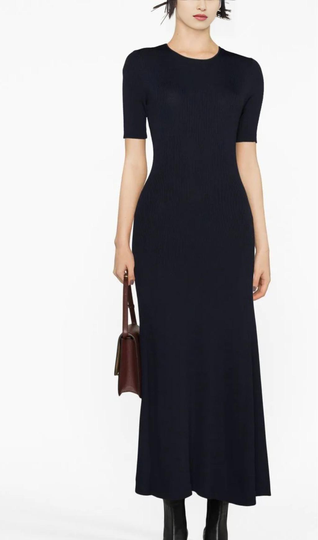 ABITO LUNGO CON SCHIENA TAGLIATA 