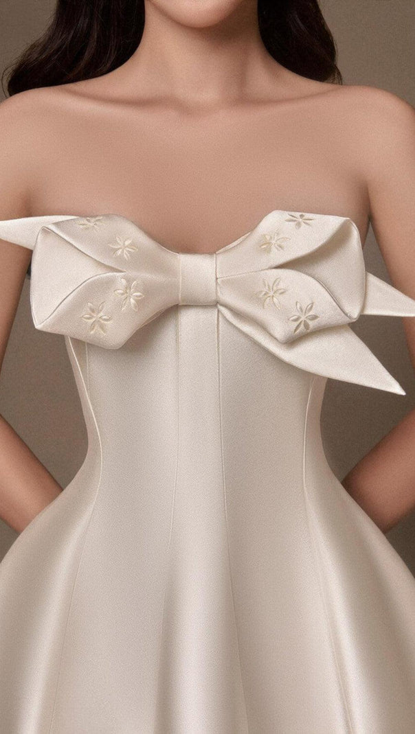 AIIZIE BEIGE FLARED SEMI-HEART NECK TAFFETA MIDI DRESS - product image