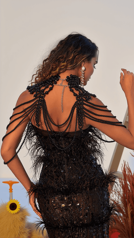 DANI PEARL BODY CHAIN TOP IN BLACK