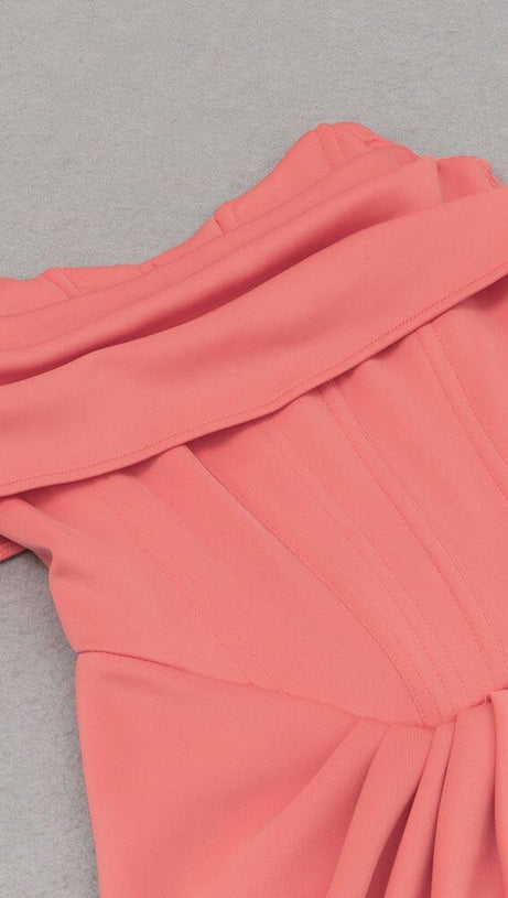 MIDIKLEID MIT EINER SCHULTER UND KORSETT