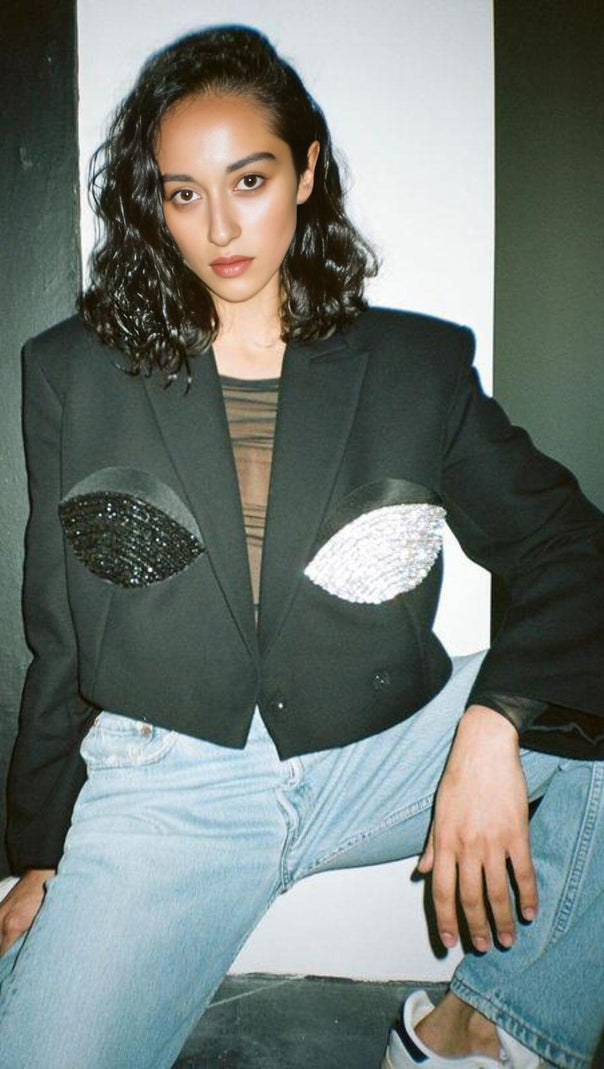 AIIZIE CROPPED OVERSIZED SPIRAL BLAZER - product image