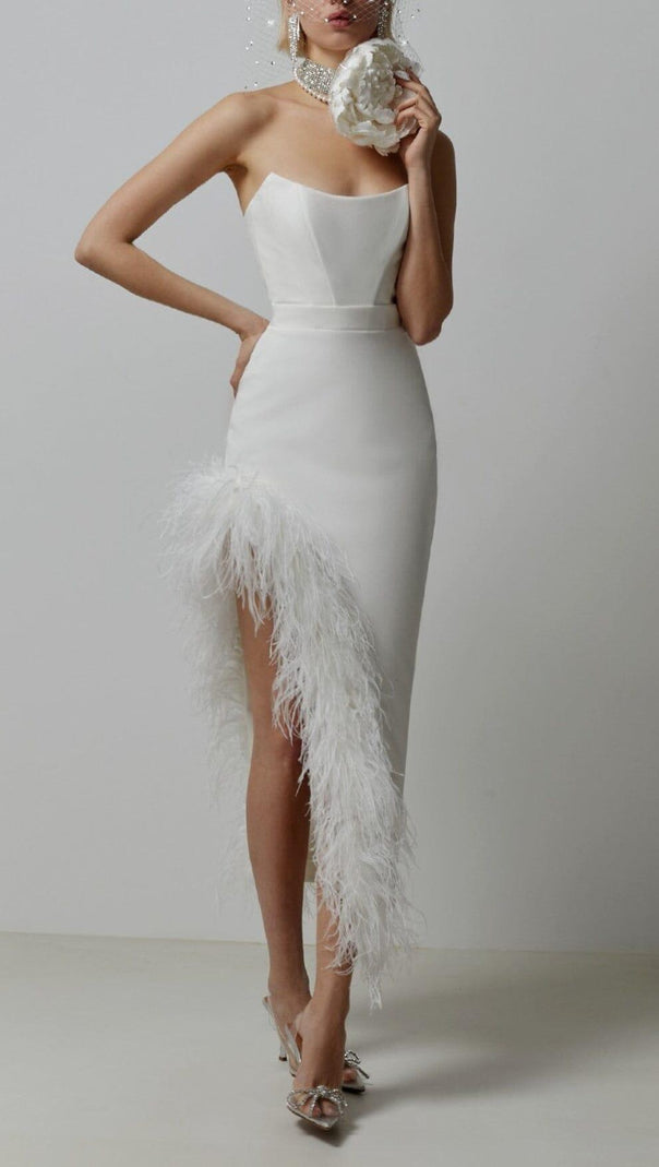 AIIZIE STRAPLESS FEATHER MIDI DRESS IN WHITE - product image