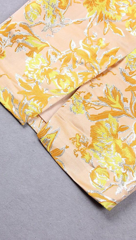 JACQUARD OFF-SHOULDER MIDIKLEID IN GELB