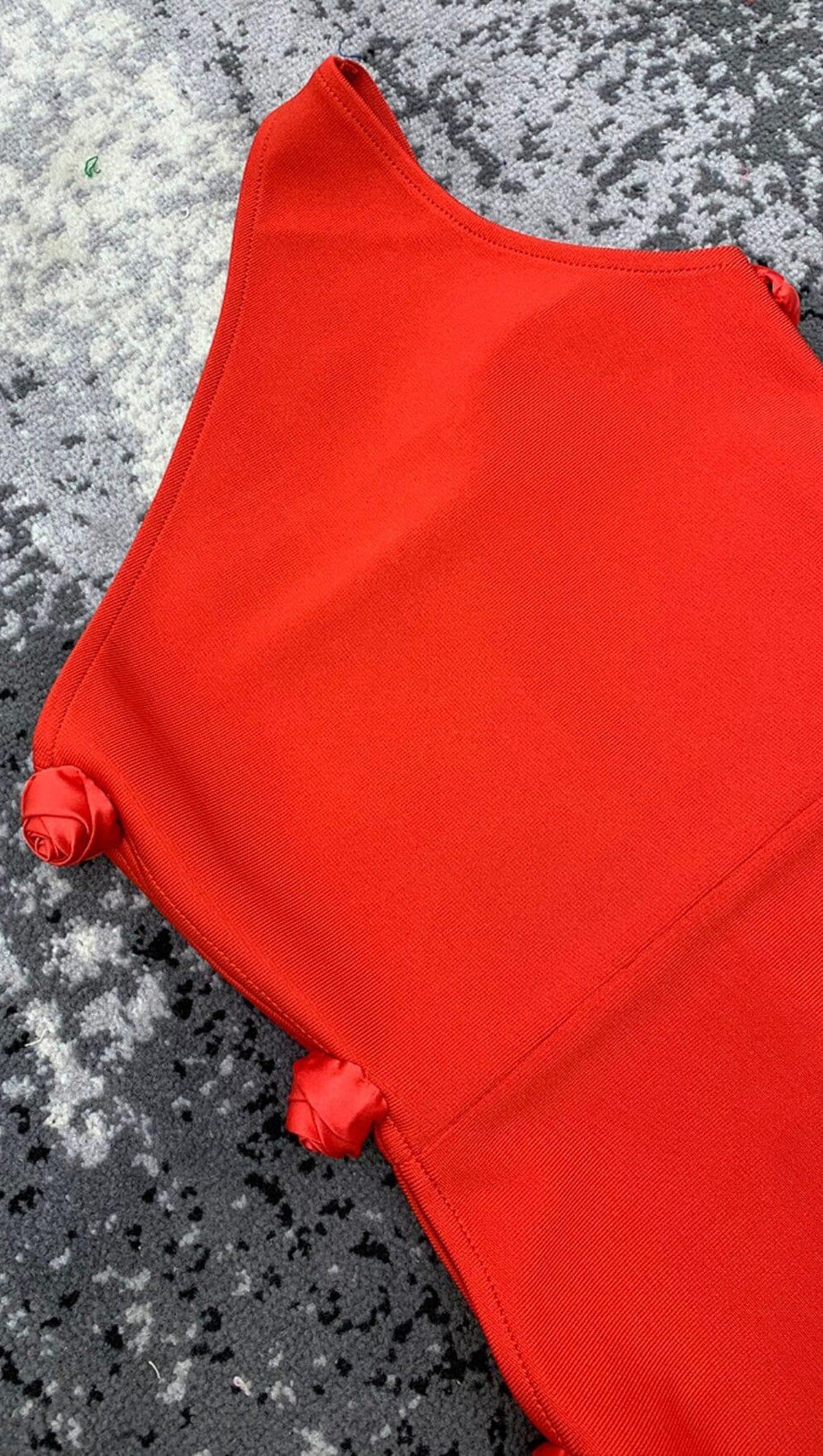 RED HOLLOW SHOULDER FLOWER KNOT DRESS