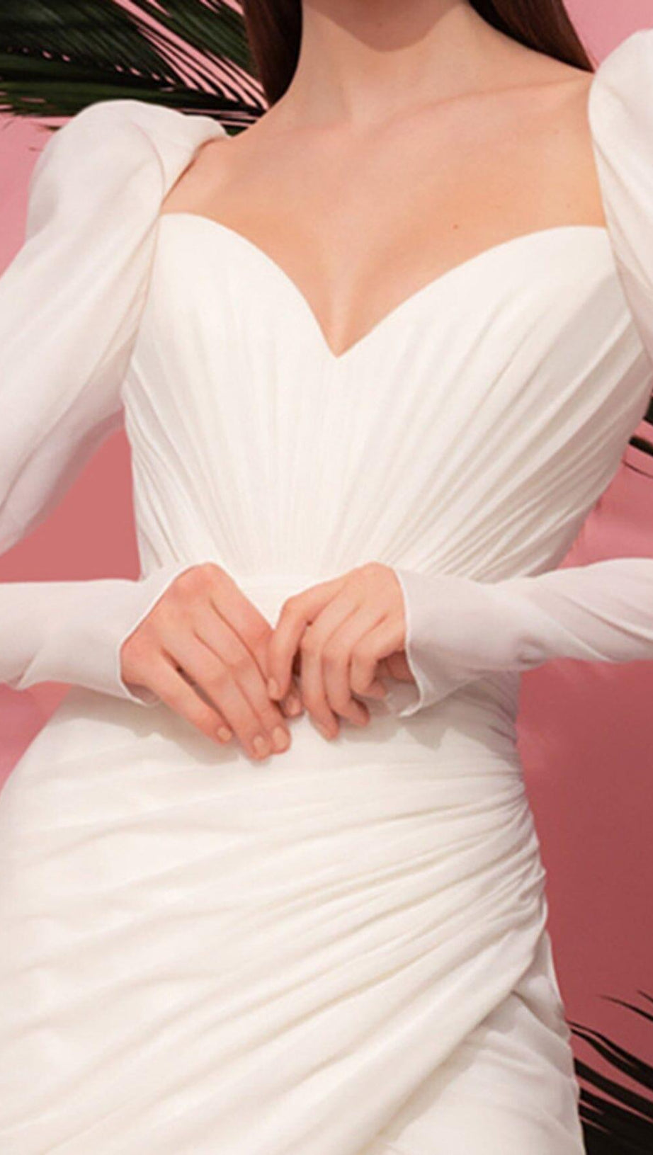 PLEATED BUTTOCK DRESS IN WHITE 