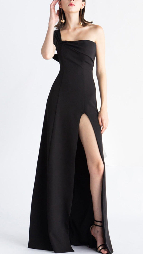 AIIZIE ONE-SHOULDER MOP DRESS IN BLACK - product image