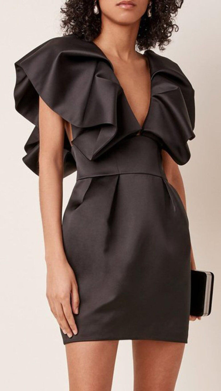 DEEP V THREE-DIMENSIONAL SHOULDER DESIGN DRESS IN BLACK