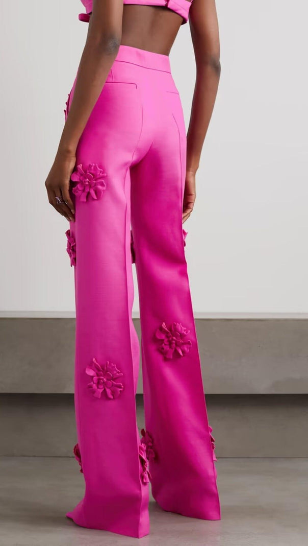 AIIZIE STEREO FLOWER MID-RISE JEANS IN PINK - product image