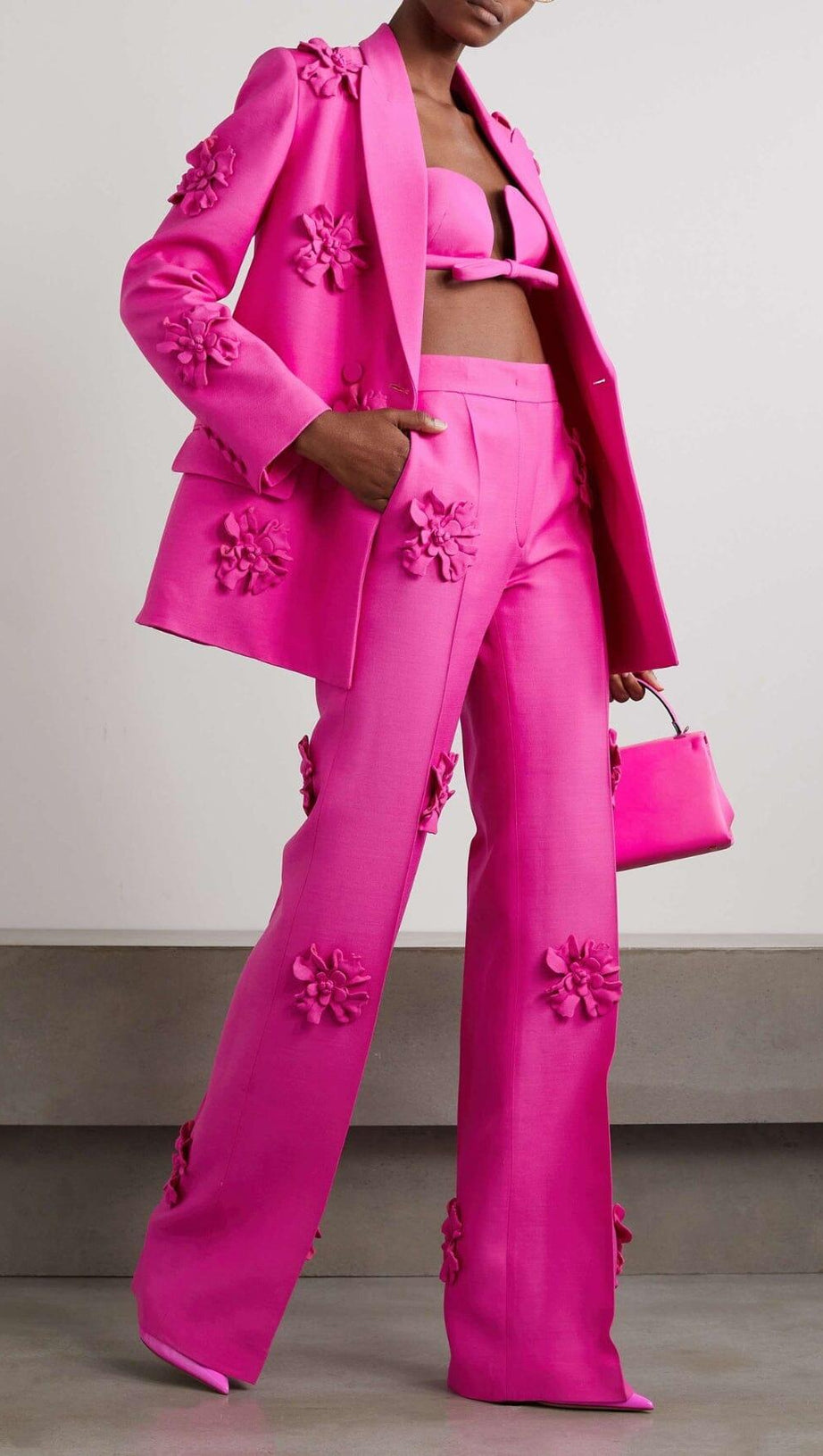 STEREO FLOWER MID-RISE JEANS IN PINK