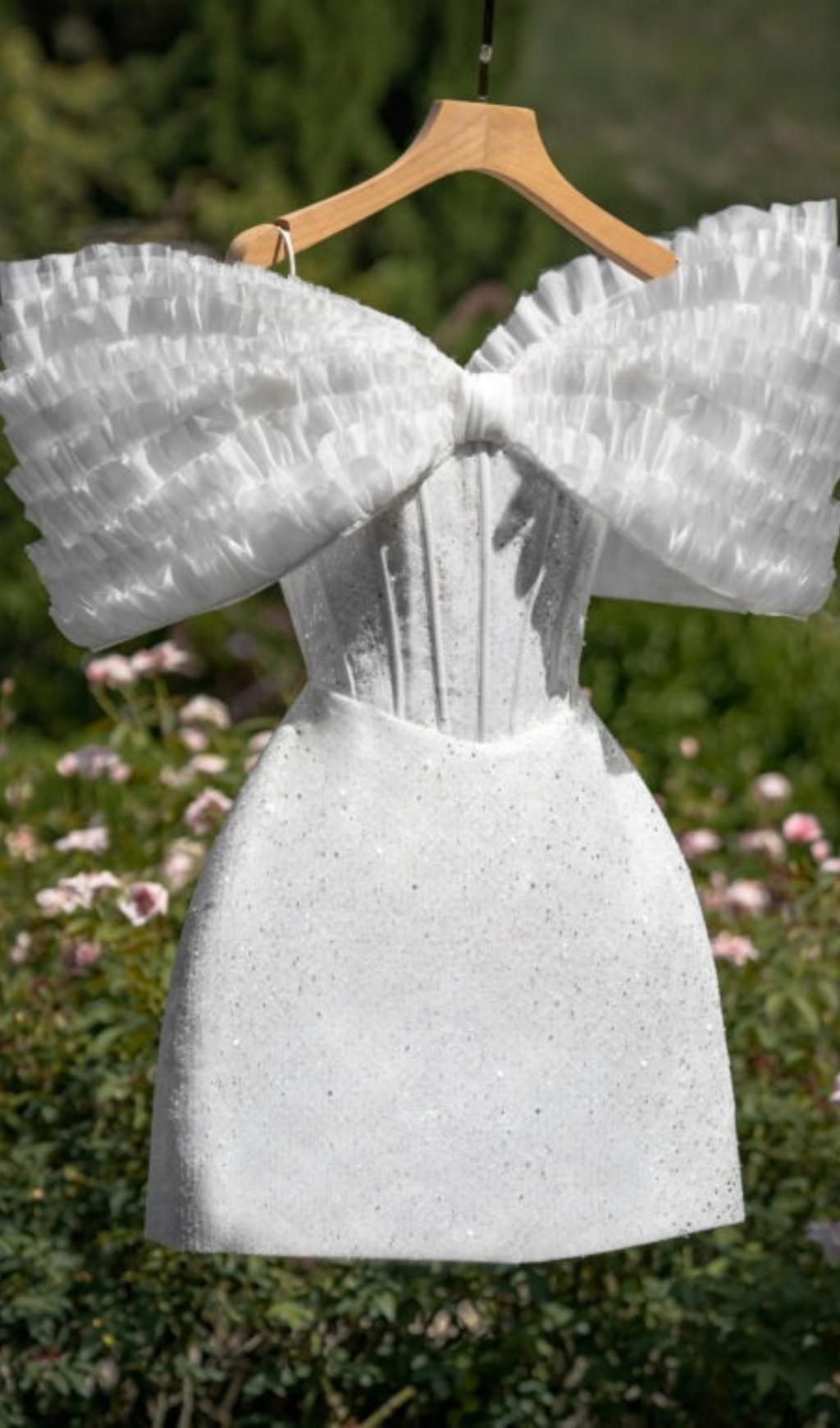 MINI ABITO BIANCO CON FIOCCO E SPINA DI PESCE