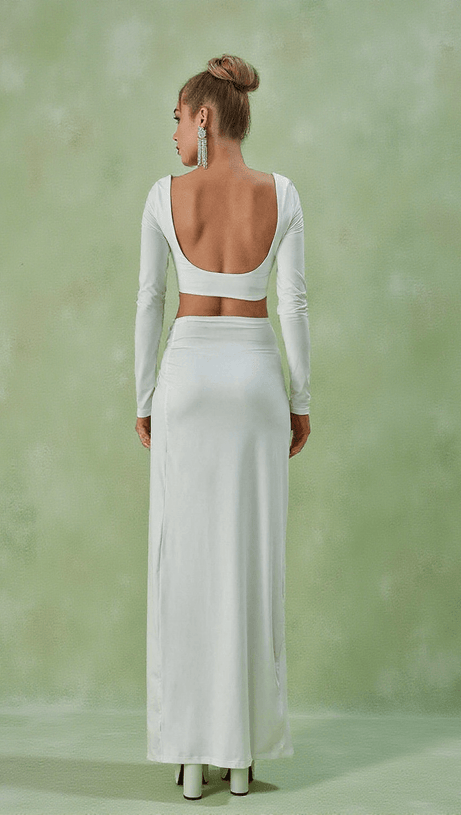 Completo a maniche lunghe con spacchi e arricciature Este bianco