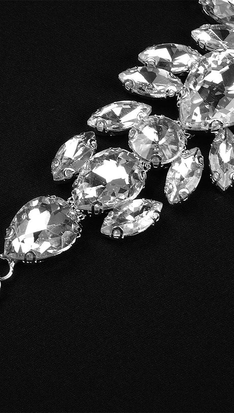 LONG SLEEVE CUT OUT BACKLESS MERMAID MAXI DRESS IN BLACK