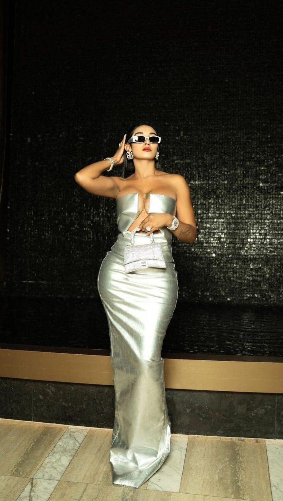 FAUX LEATHER STRAPLESS MAXI DRESS IN SILVER