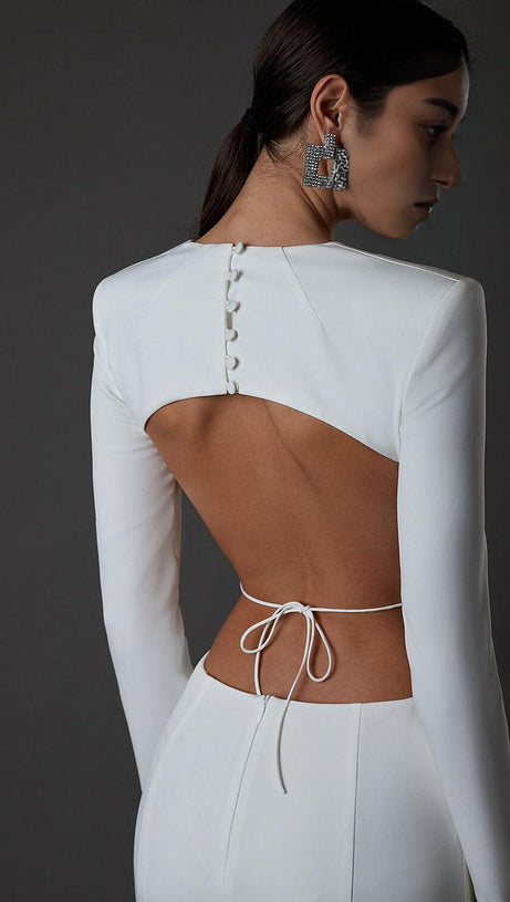 LONG SLEEVE CUT OUT BACKLESS MERMAID MAXI DRESS IN WHITE