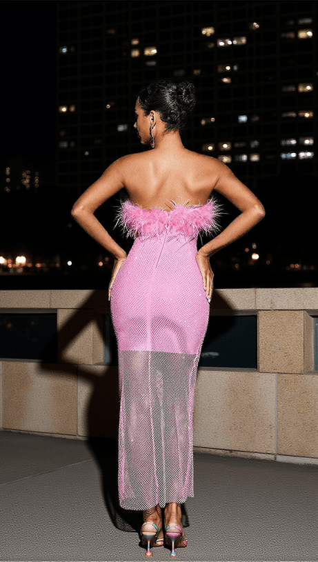 Barbie – Maxi-Bandagekleid aus Netzstoff mit Strasssteinen in Pink