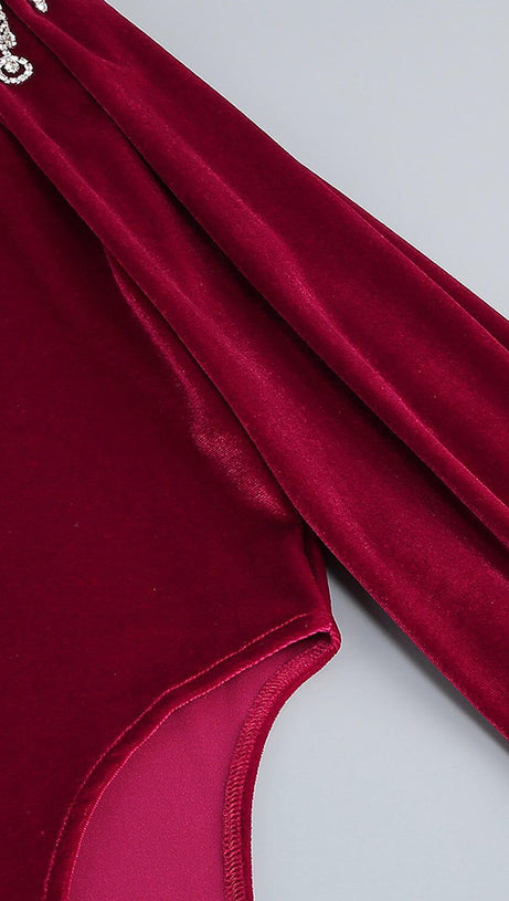 BURGUNDY VELVET OFF SHOULDER SIDE TAIL SLIT MAXI DRESS