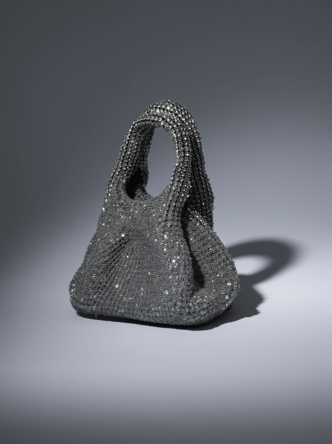 BELLATRIX CRYSTAL BUCKET BAG IN SILVER