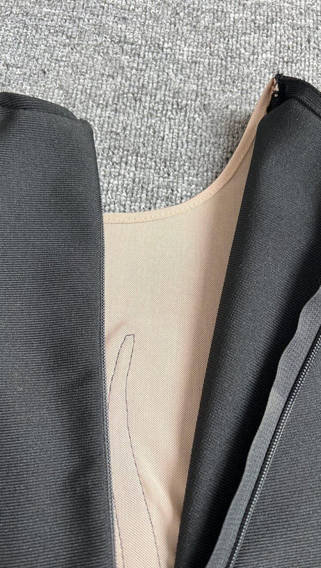 TOP CANOTTIERA CON DISEGNO BENDAGGIO TAGLIO LUCIDO E DIAMANTI IN NERO