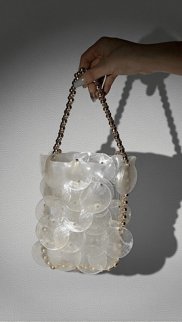 AIIZIE KURO CIRCLE SHELL METAL CHAIN CLUTCH - product image