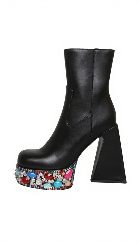 Cecile – Schwarze Stiefel mit mehreren Strasssteinen