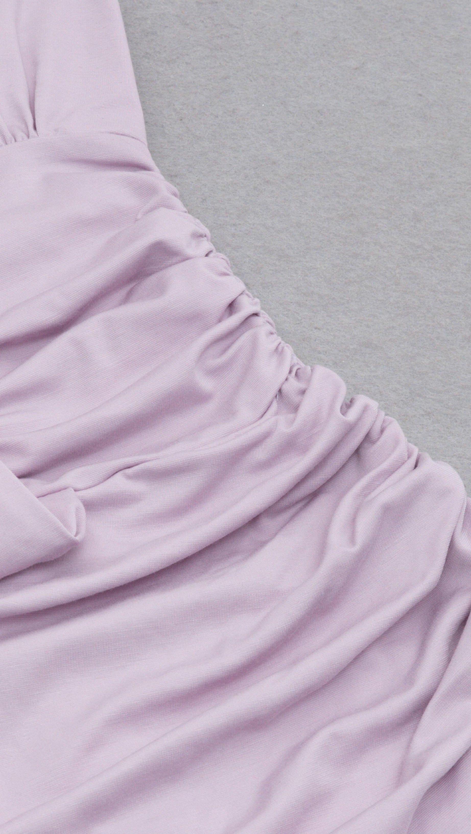 DEEP V-NECK SMALL FLYING-SLEEVED HIGH-RISE DRESS IN LIGHT PURPLE