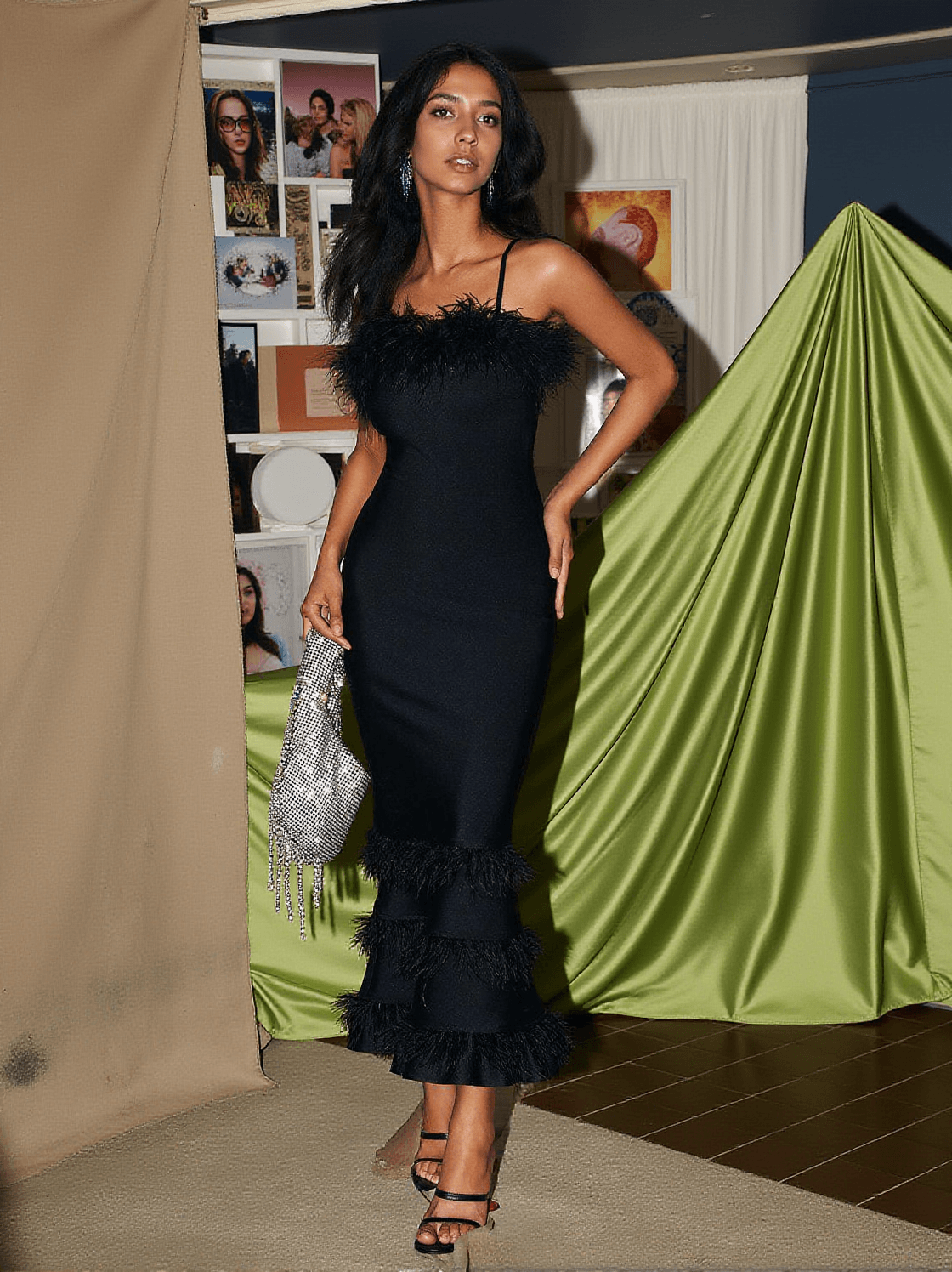 ABITO BENDAGGIO A VOLANTI CON PIUME EVOLET