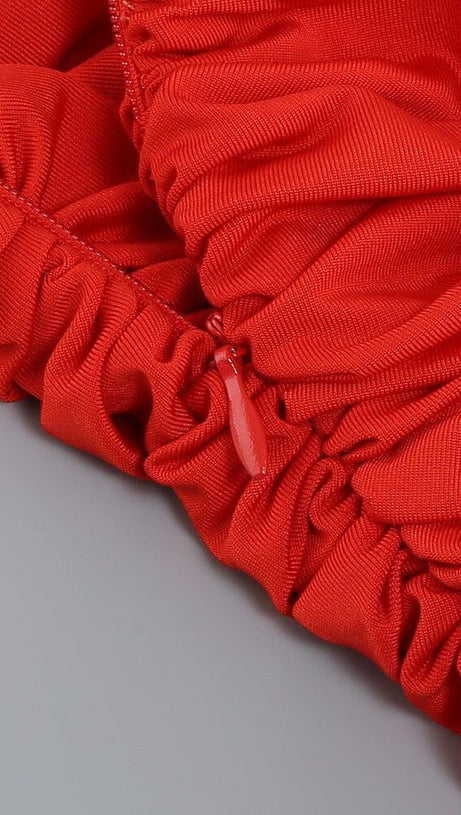 PLEATED SLEEVELESS ONE-SHOULDER DRESS IN RED