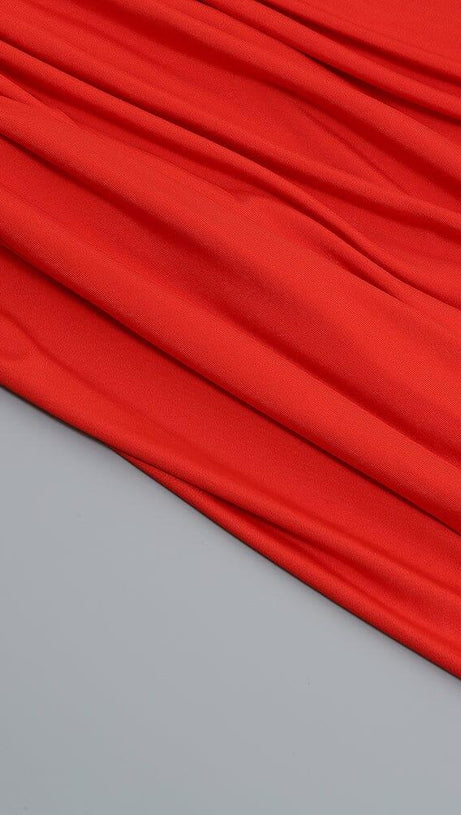 PLEATED SLEEVELESS ONE-SHOULDER DRESS IN RED