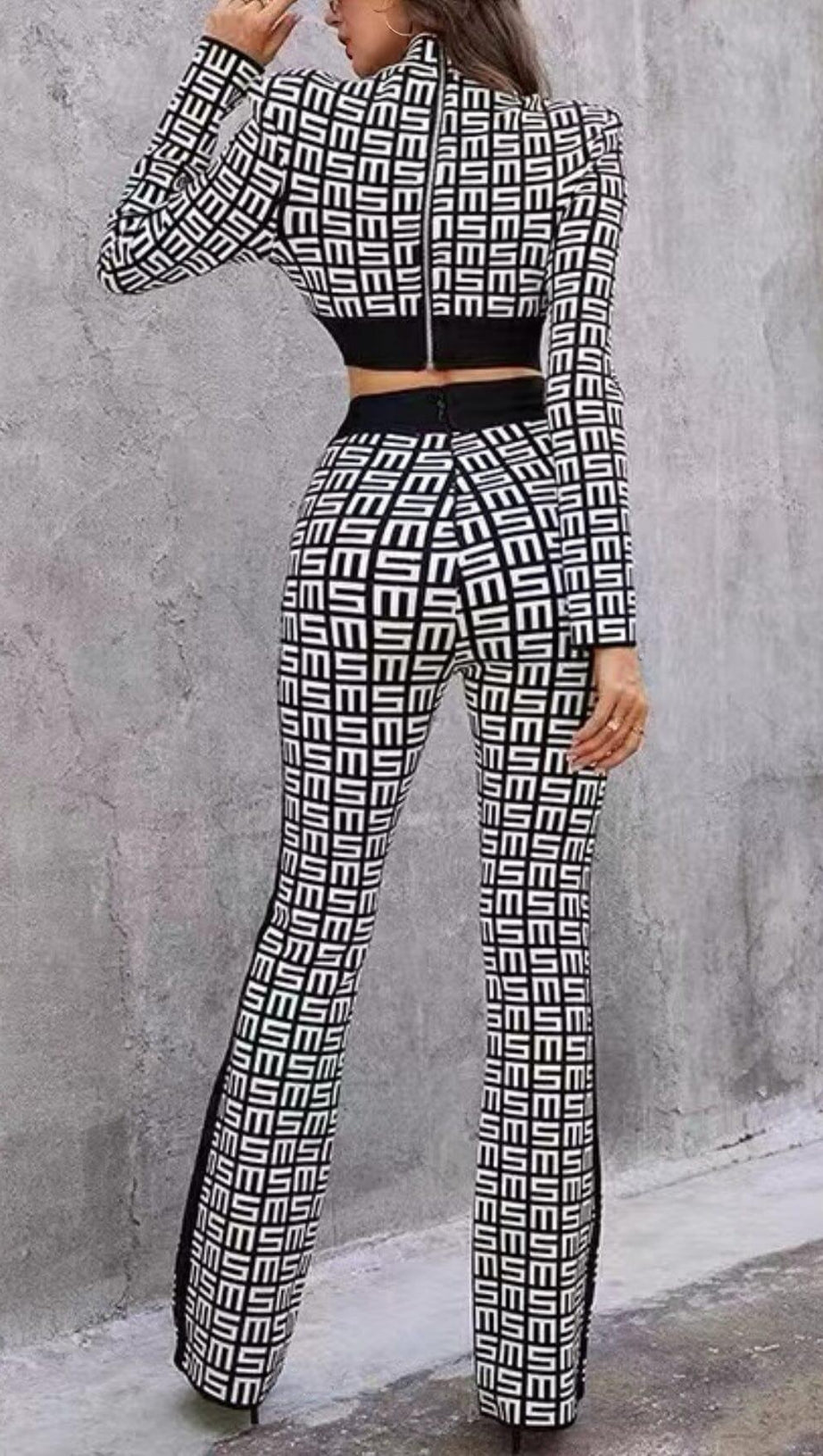 MONOGRAM PRINTED SHOULDER PAD SUIT IN WHITE AND BLACK