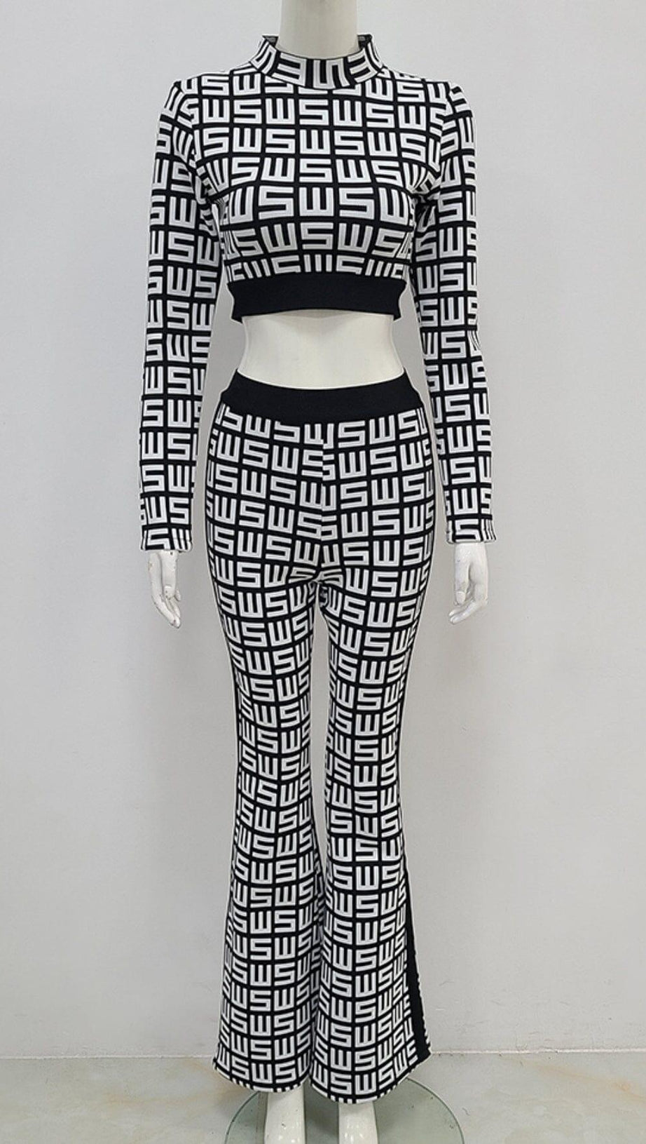 MONOGRAM PRINTED SHOULDER PAD SUIT IN WHITE AND BLACK