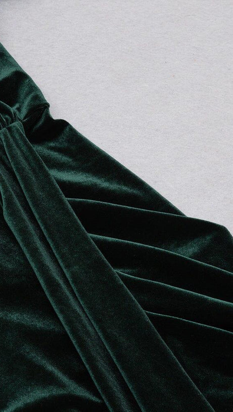 VELVET ONE-LINE SHOULDER HIGH SLIT DRESS IN DARK GREEN