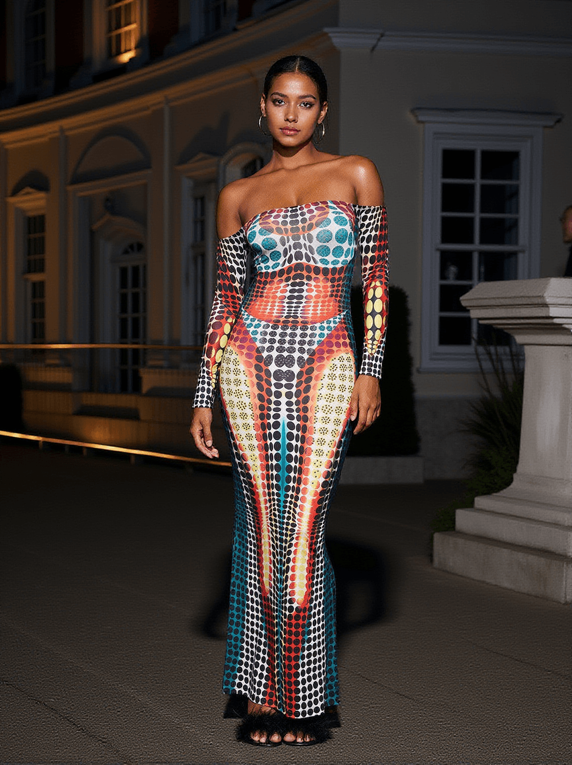 Ishi – Schulterfreies Maxikleid in Mehrfarbig