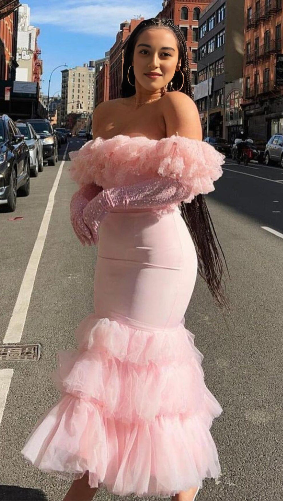ONE-LINE SHOULDER AND WOODEN EARS DRESS IN PINK