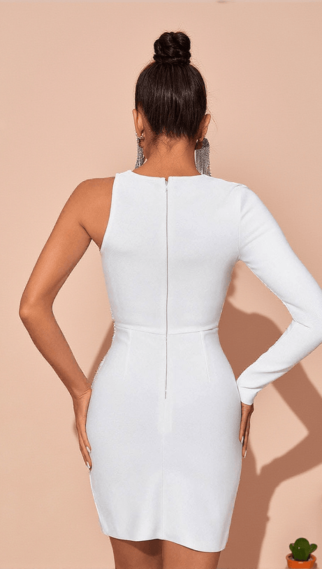 LATHAN ONE SHOULDER BANDAGE DRESS IN WHITE
