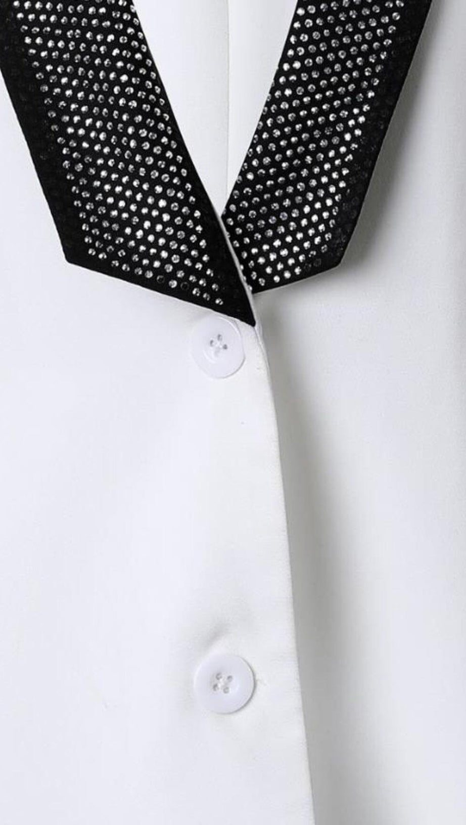 V-NECK DIAMOND DECORATIVE NECKLINE CLOAK DRESS IN WHITE