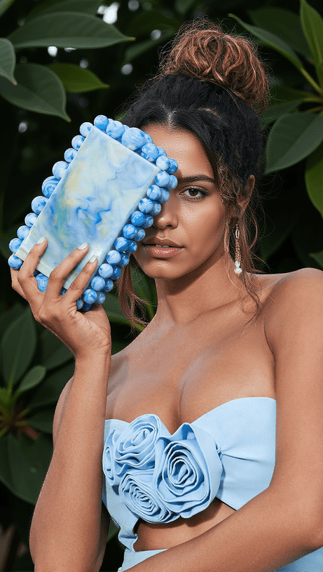 SAMA ACRYLIC BEADED CLUTCH IN BLUE