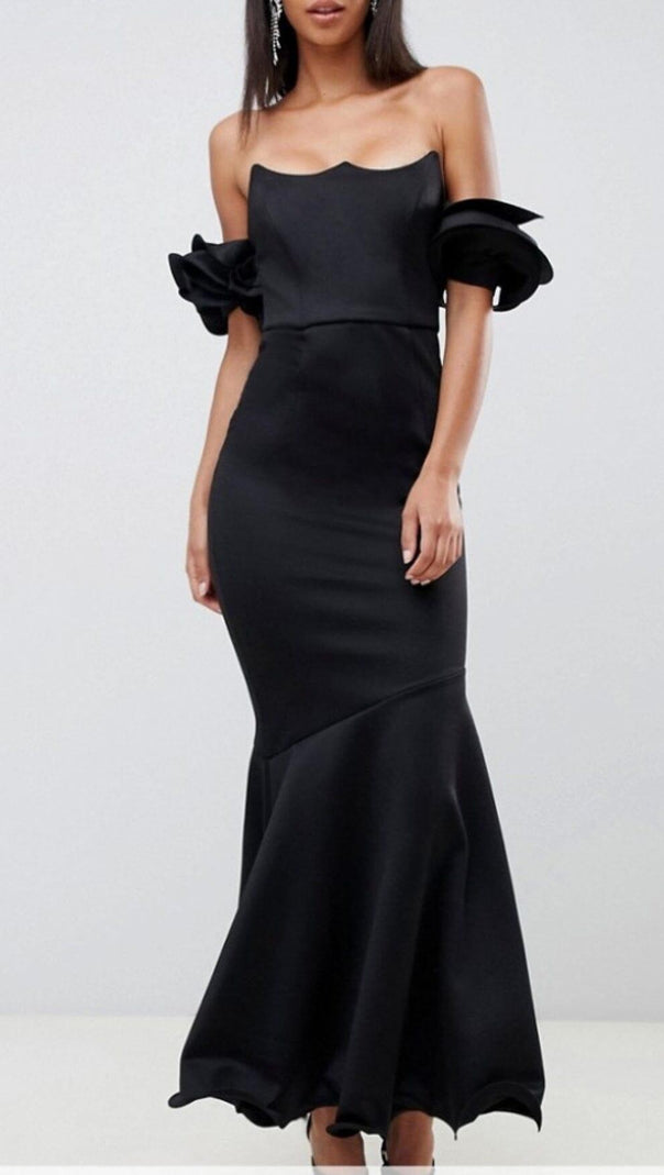 AIIZIE THREE-DIMENSIONAL CURLY BANDEAU DRESS IN BLACK - product image