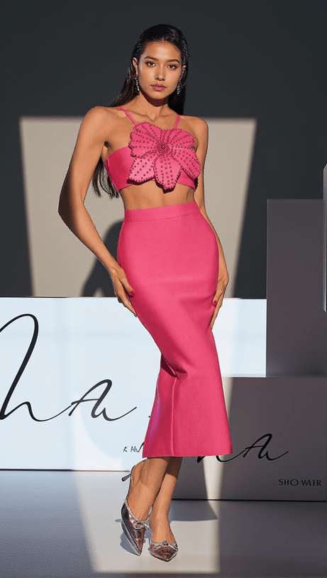 PATSY FLOWER PEARL BANDAGE SKIRT SET IN HOT PINK